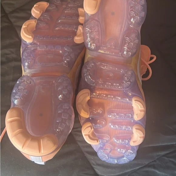 Nike Air Max Coral Sneakers - Picture 4 of 5